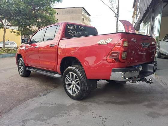 TOYOTA HILUX 2.8 SRX 4X4 CD 16V DIESEL 4P AUTOMÁTICO